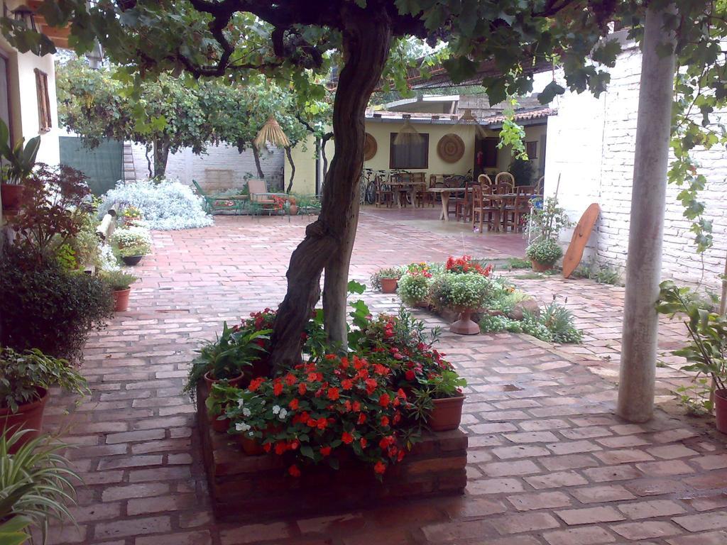Hostal Rustyk Cafayate Exterior photo